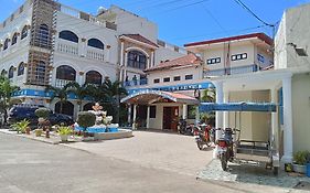 Nassim Hotel & Beach Resort
