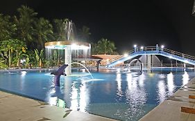 Nassim Hotel And Beach Resort